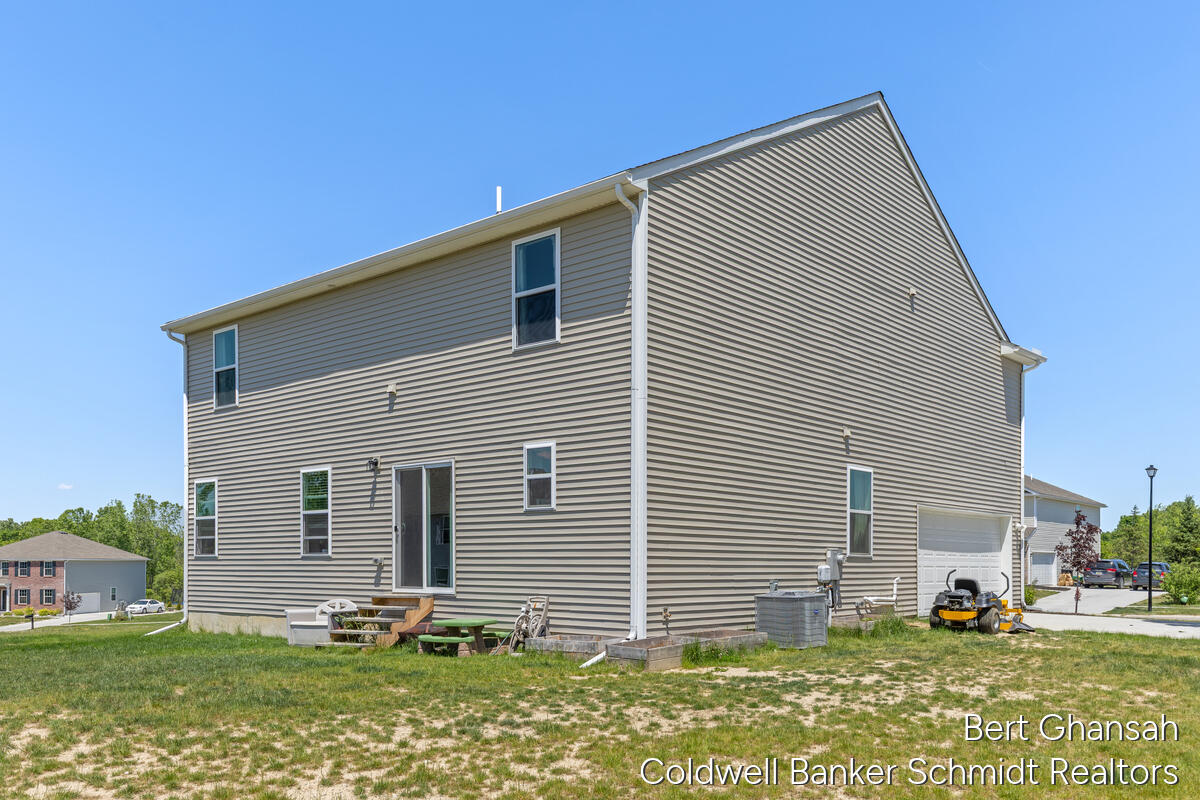 8376 N Oaks Court Property Photo 38