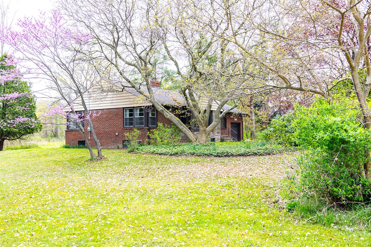 1359 Bell Avenue Property Photo 17