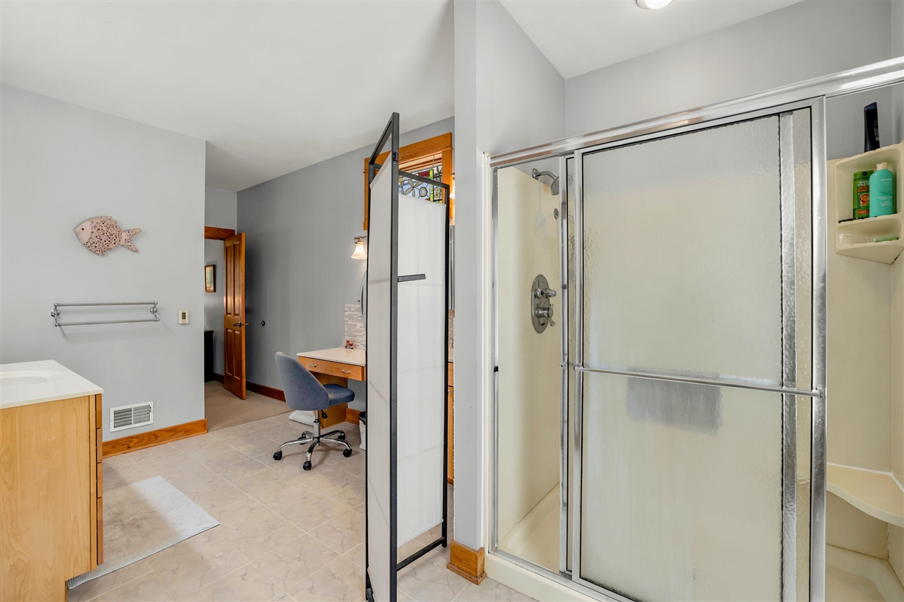 7352 Hallridge Drive Property Photo 30