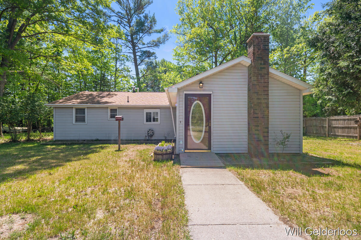 18519 Arthur Road Property Photo 1