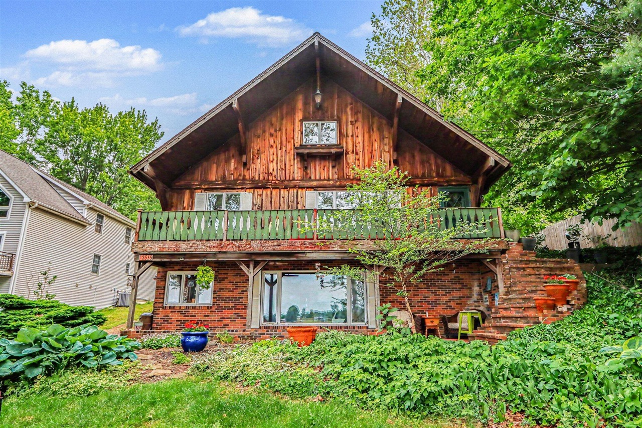 2535 Miner Lake Drive Property Photo 1