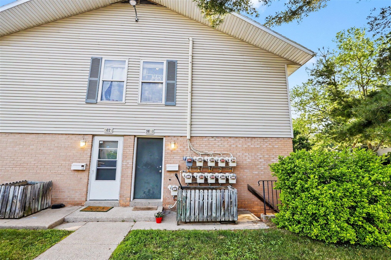 3621 Kenbrooke Court Property Photo 1