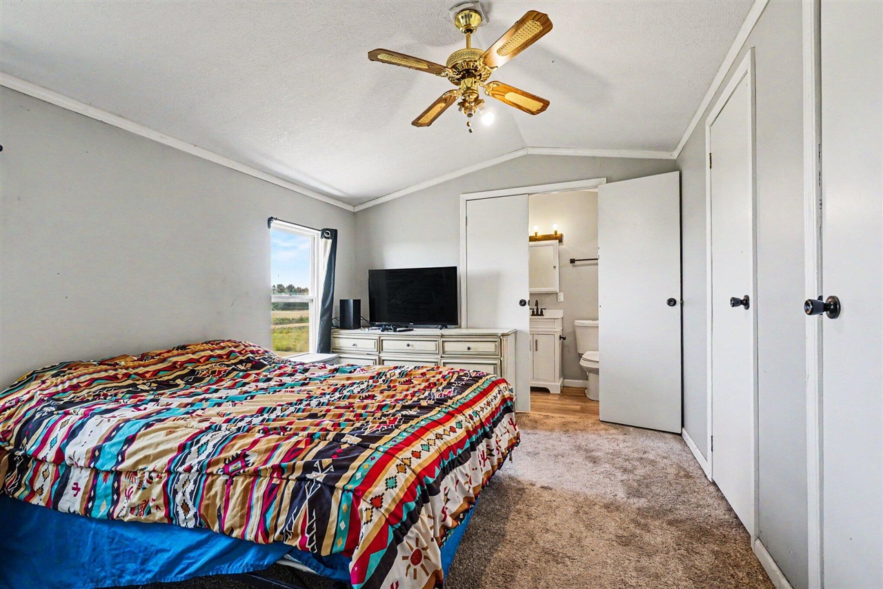 4545 Bush Road Property Photo 8