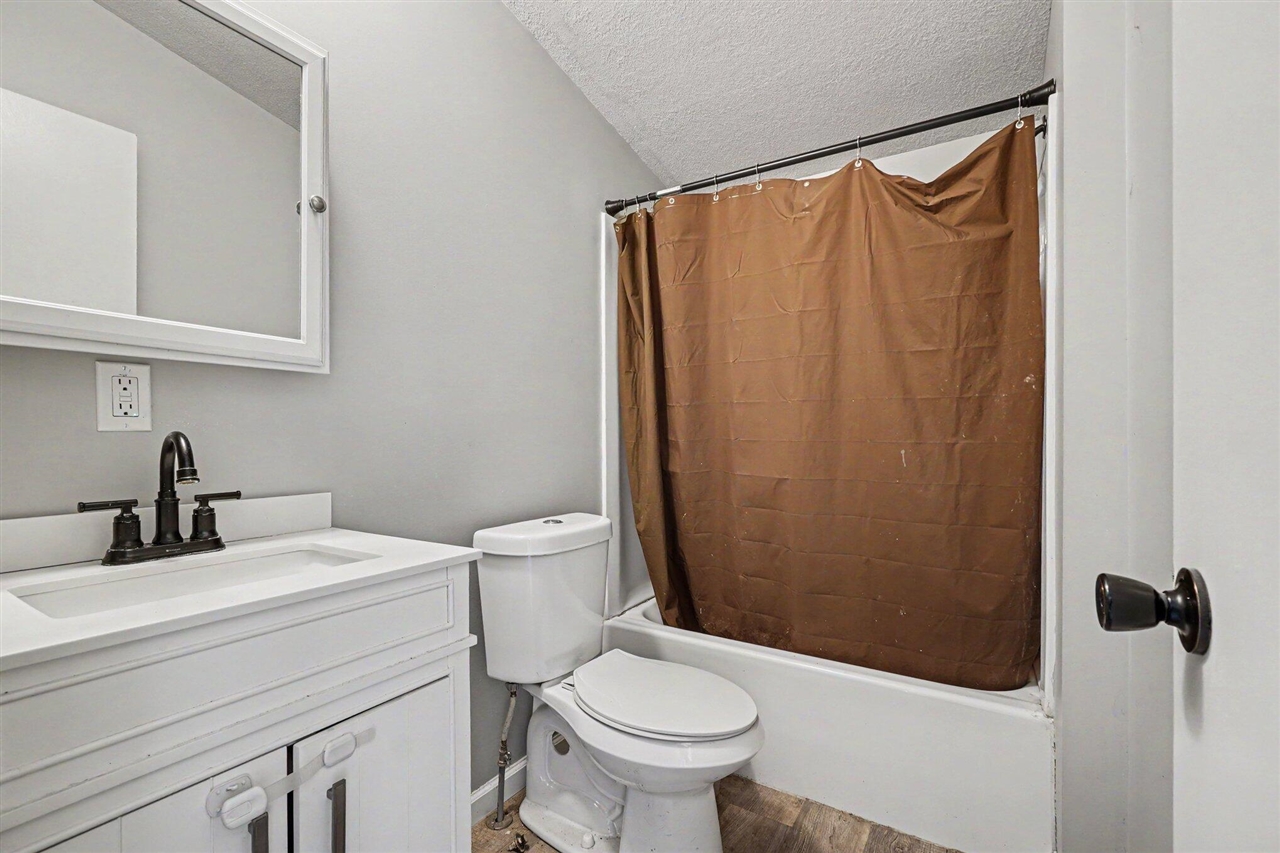 4545 Bush Road Property Photo 10