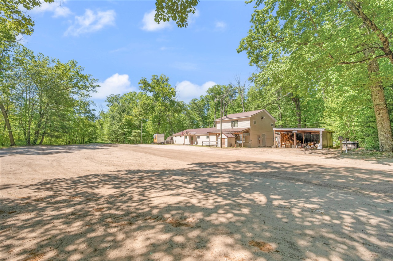 8773 N Golden Rod Boulevard Property Photo 6