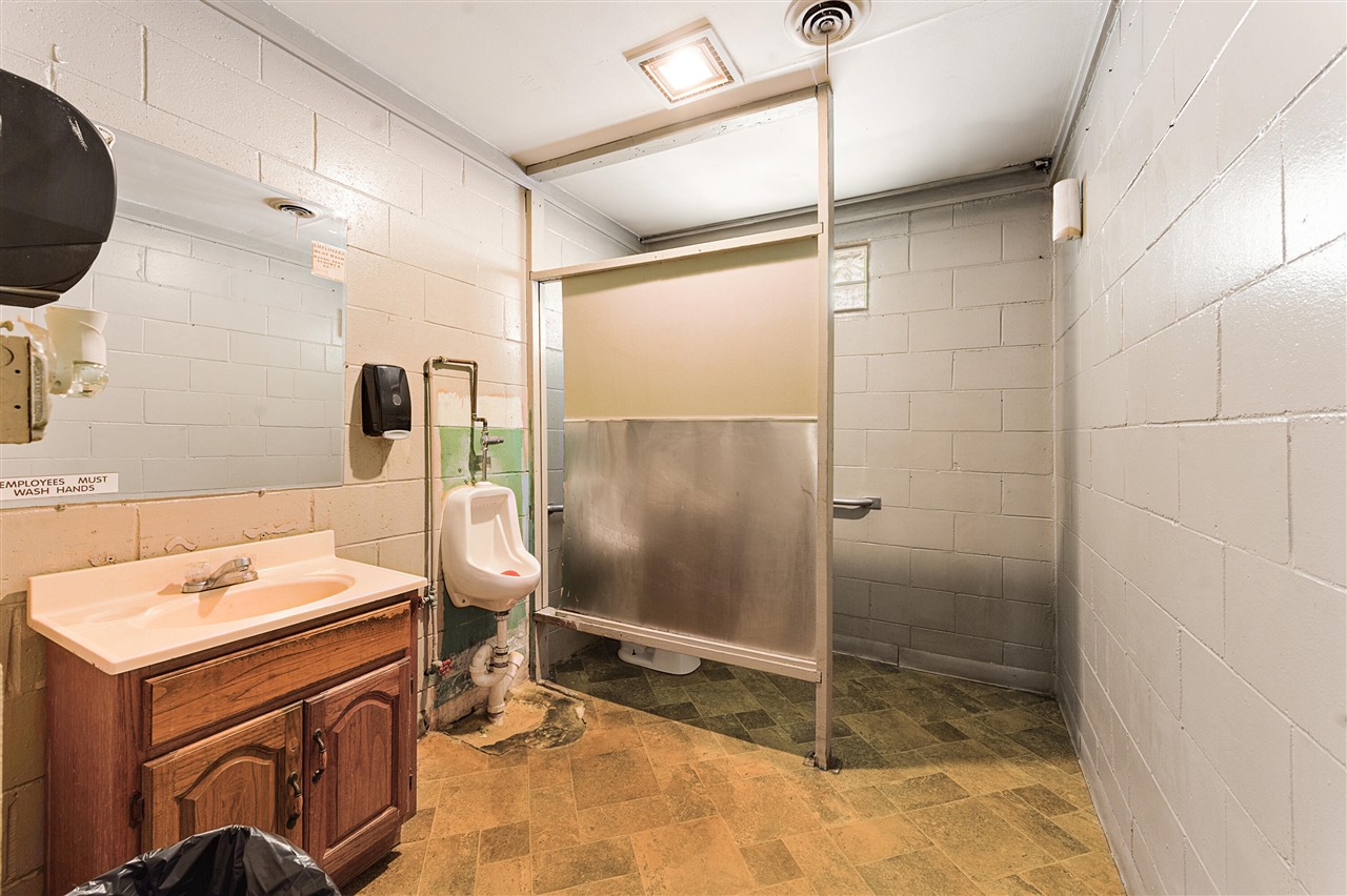 8773 N Golden Rod Boulevard Property Photo 33