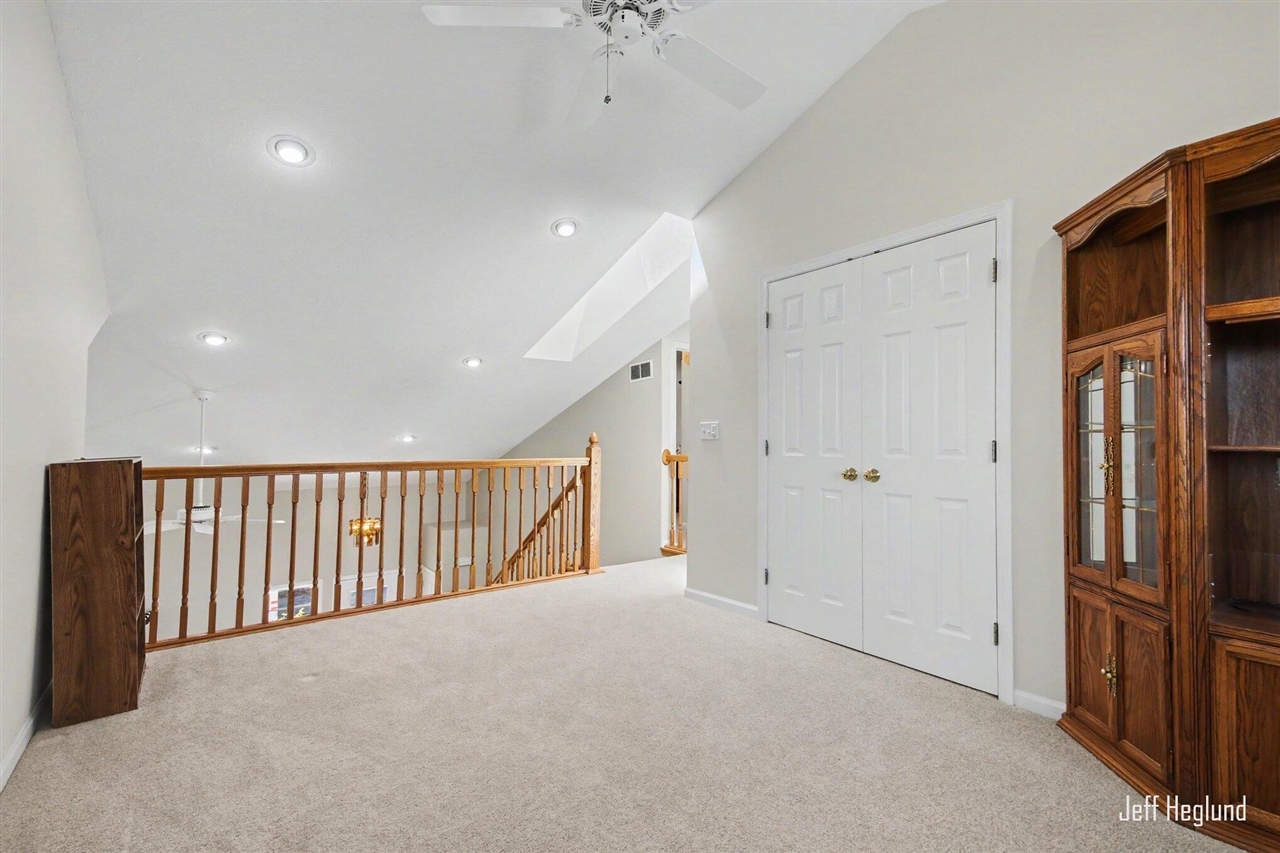 4211 Lynden Road Property Photo 20