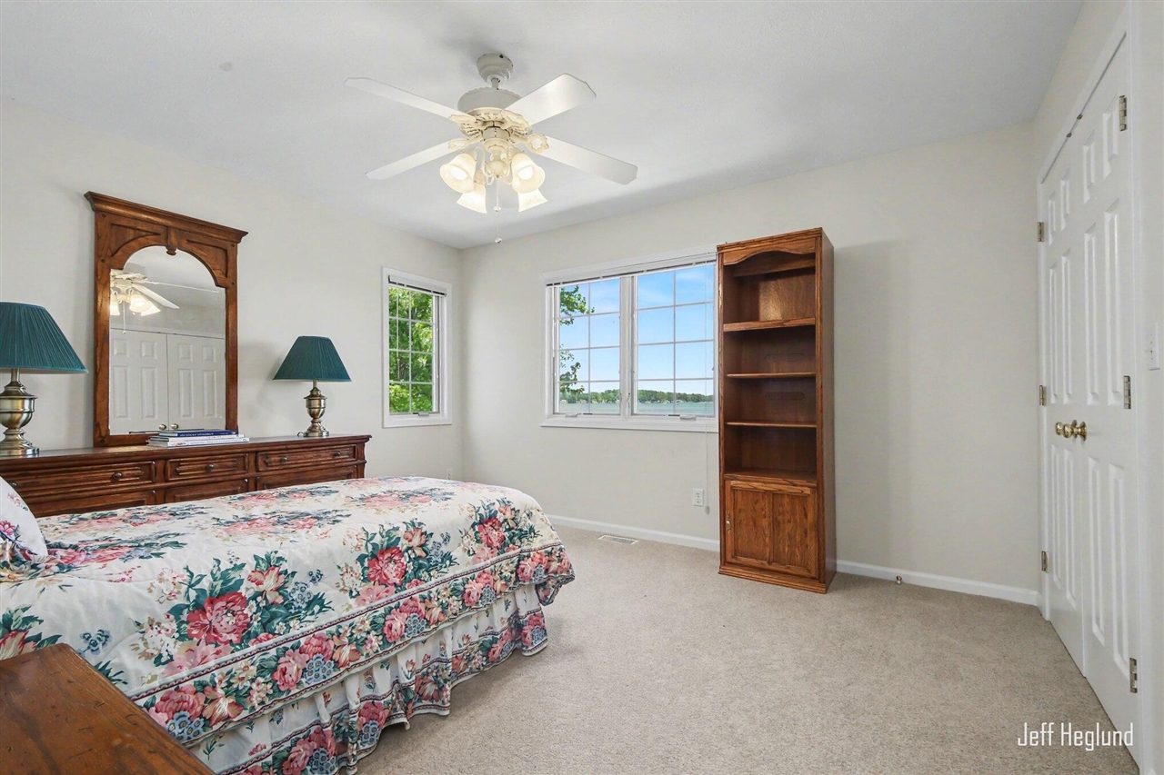 4211 Lynden Road Property Photo 22