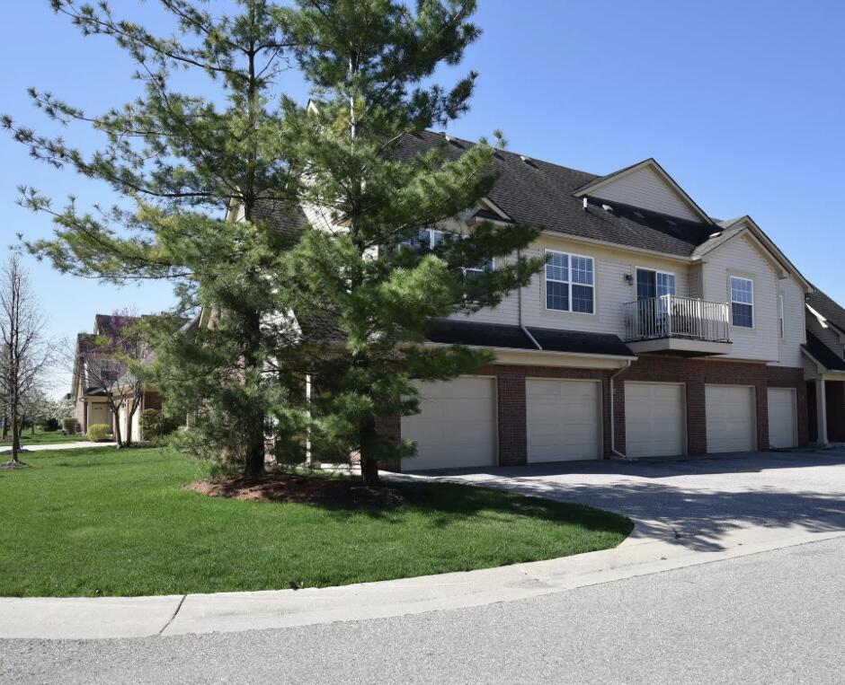 48475 Bridge Way Property Photo 2