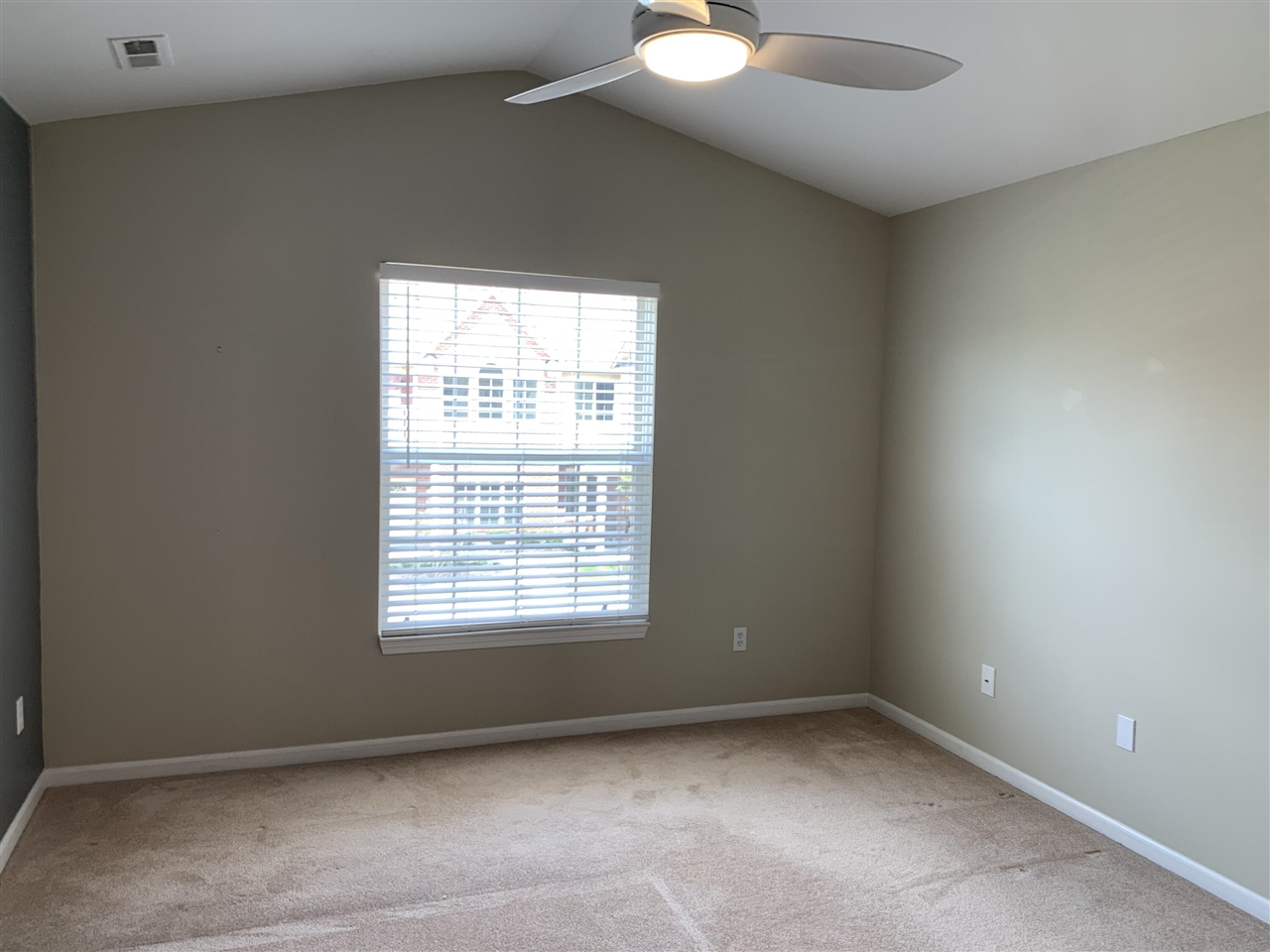 48475 Bridge Way Property Photo 10