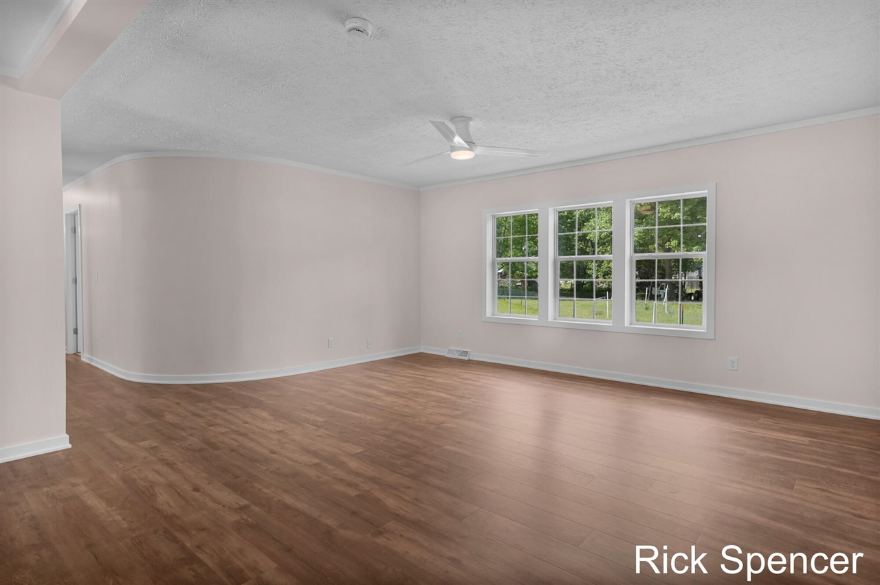 3321 Babylon Road Property Photo 4