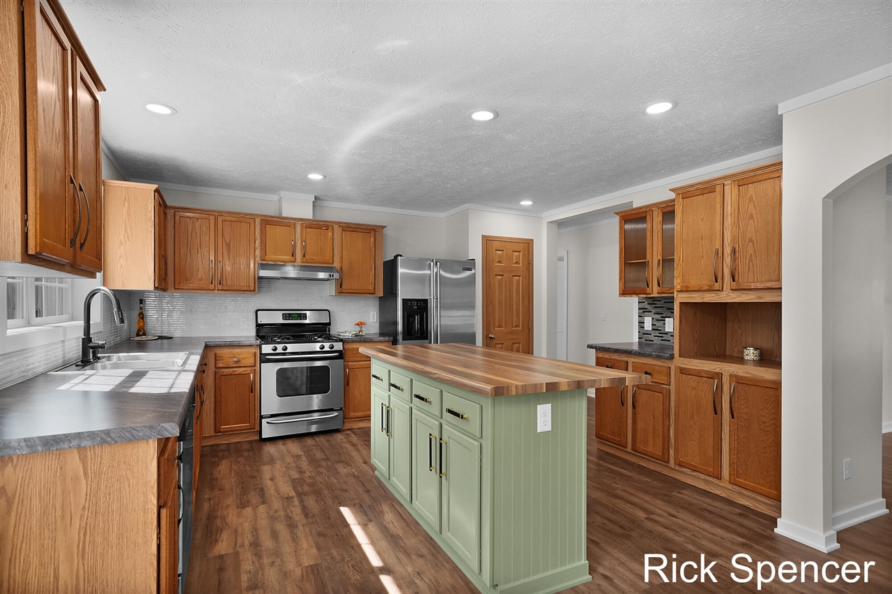 3321 Babylon Road Property Photo 7