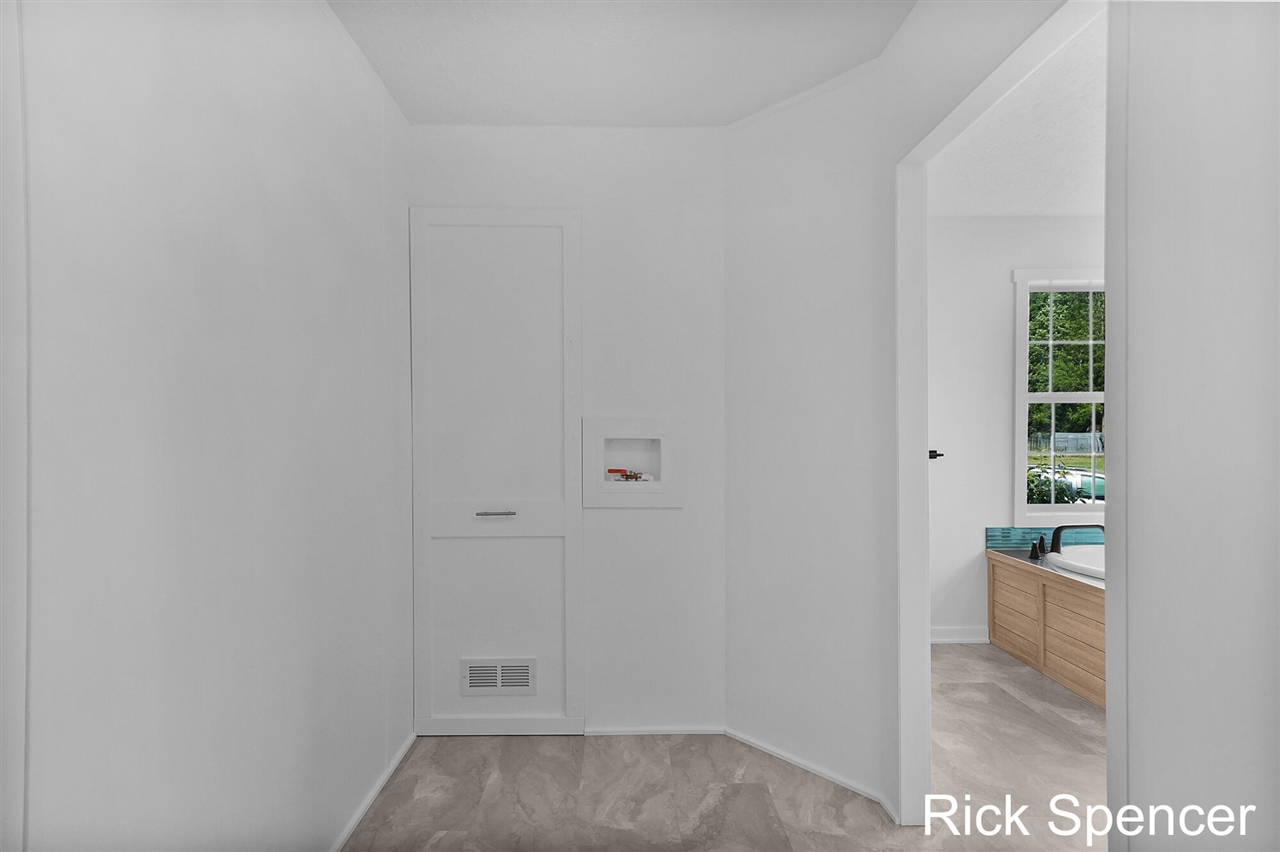 3321 Babylon Road Property Photo 31