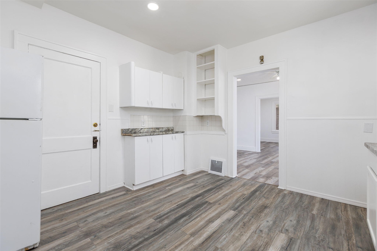 7359 Engleman Avenue Property Photo 15