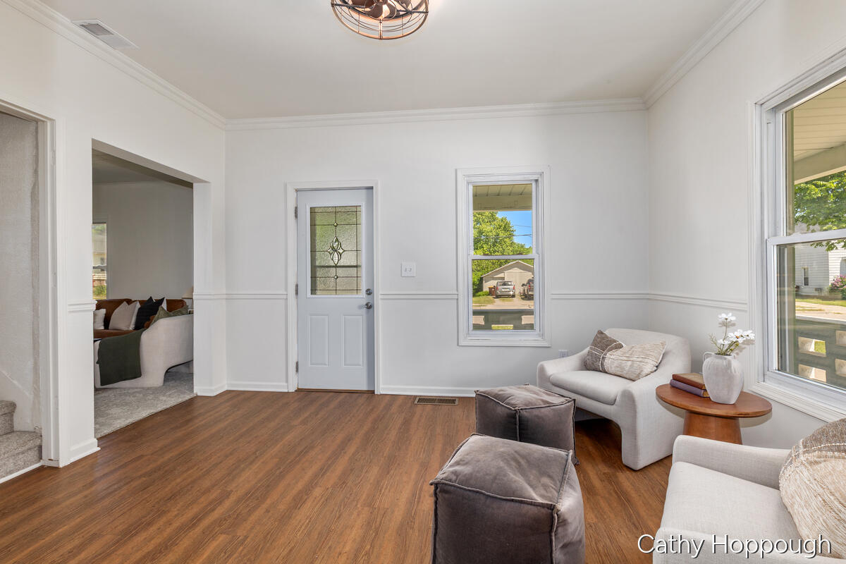 641 N Jackson Street Property Photo 7