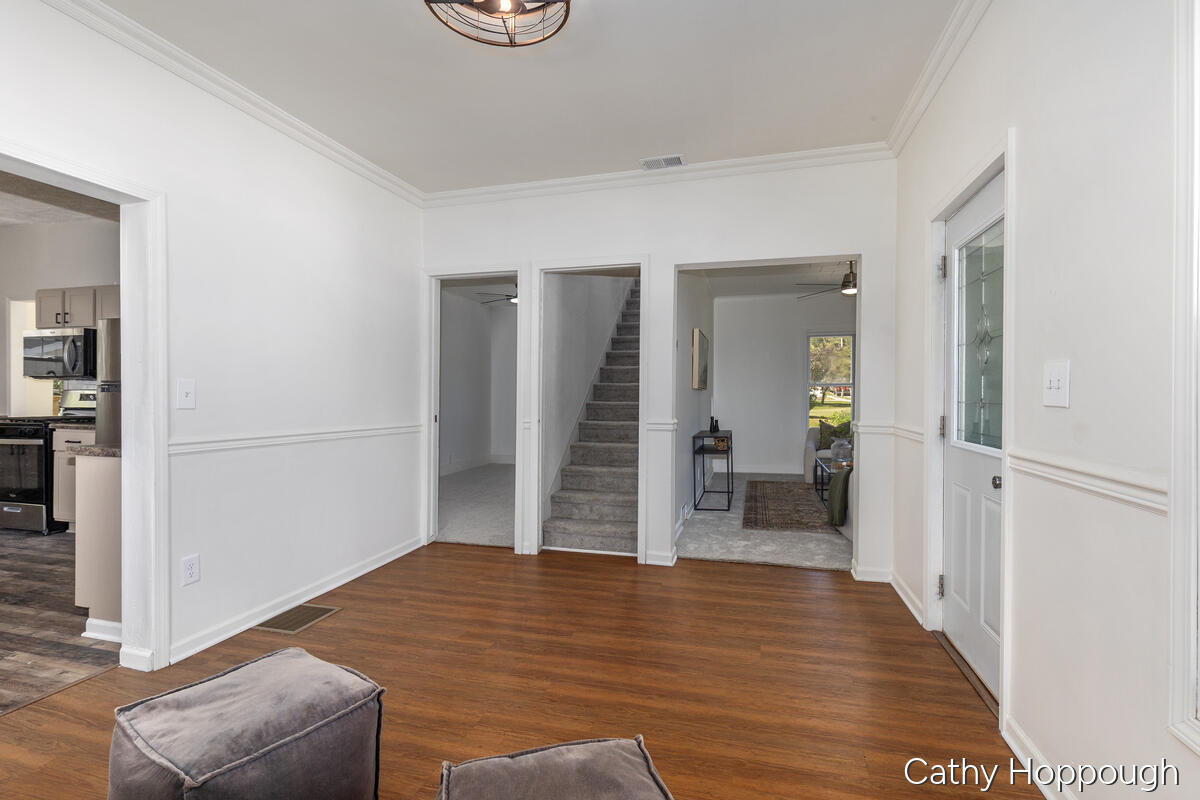 641 N Jackson Street Property Photo 8