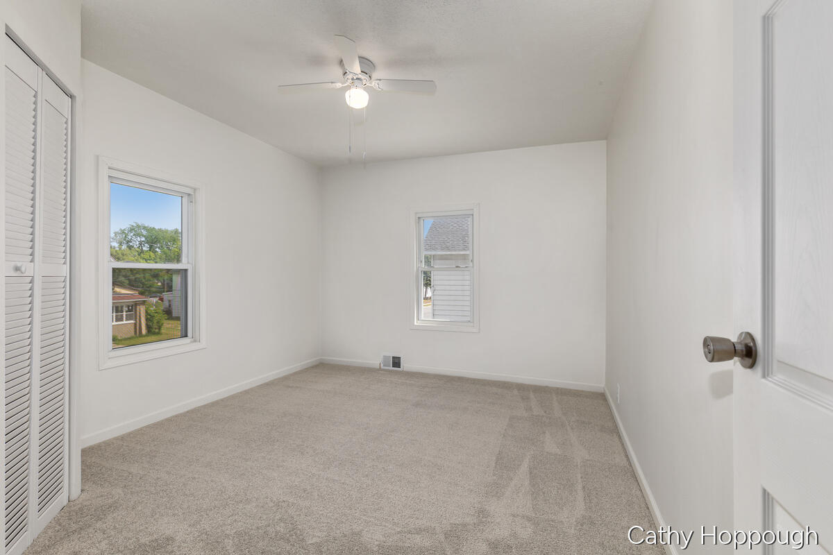 641 N Jackson Street Property Photo 25