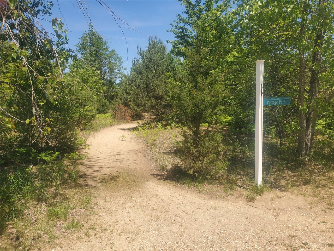 77524 Le Lac Drive Property Photo 9
