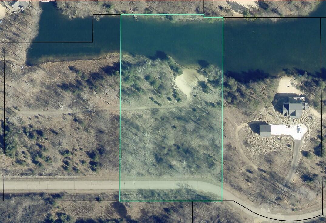 77524 Le Lac Drive Property Photo 17