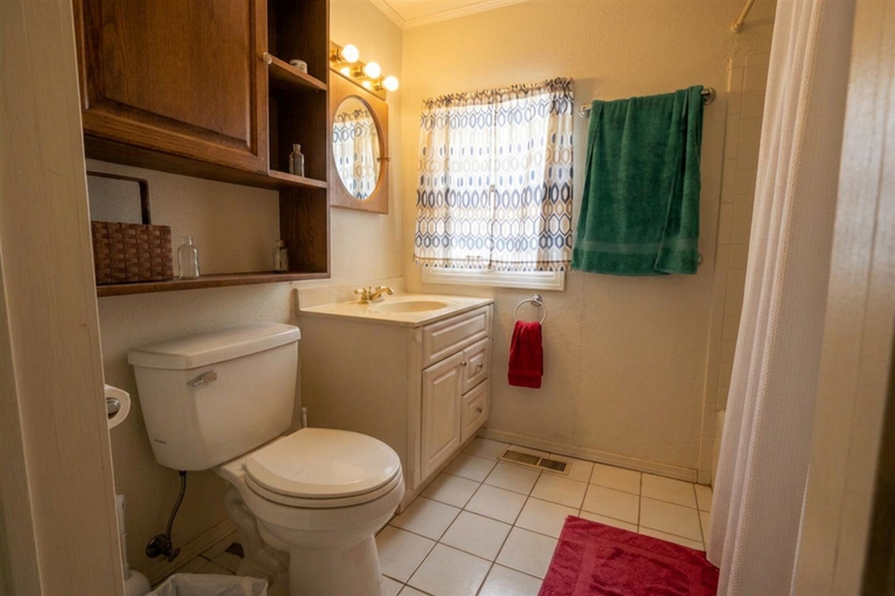 5325 Spring Arbor Road Property Photo 10