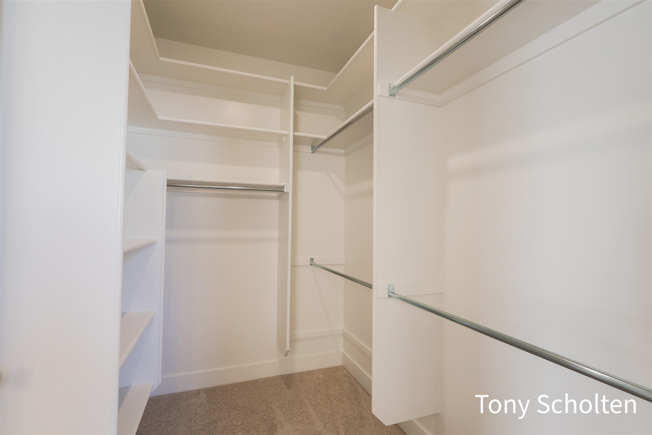 6315 Blendon Woods Drive Property Photo 17