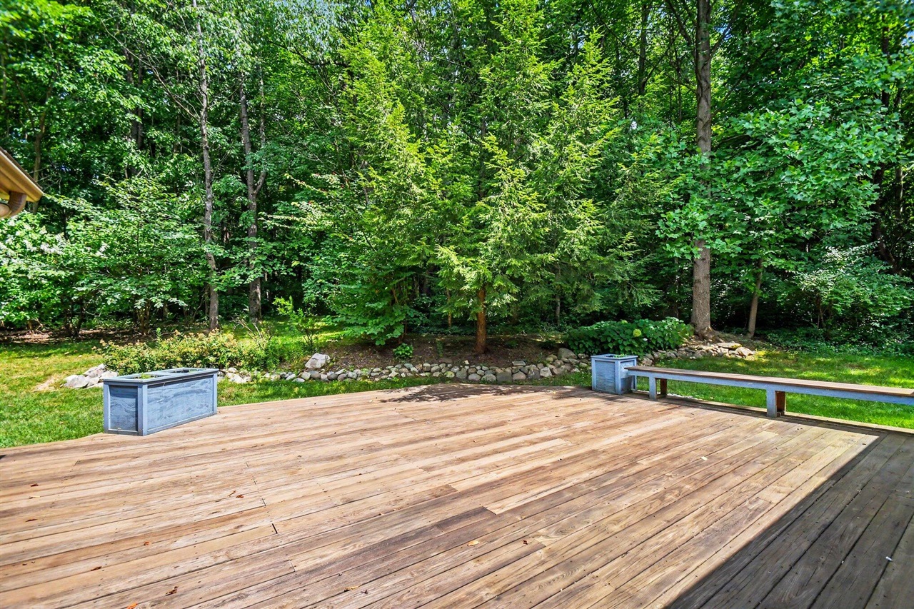 1209 Morris Drive Property Photo 3