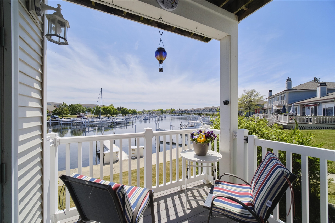 3 Brookharbor Property Photo 1