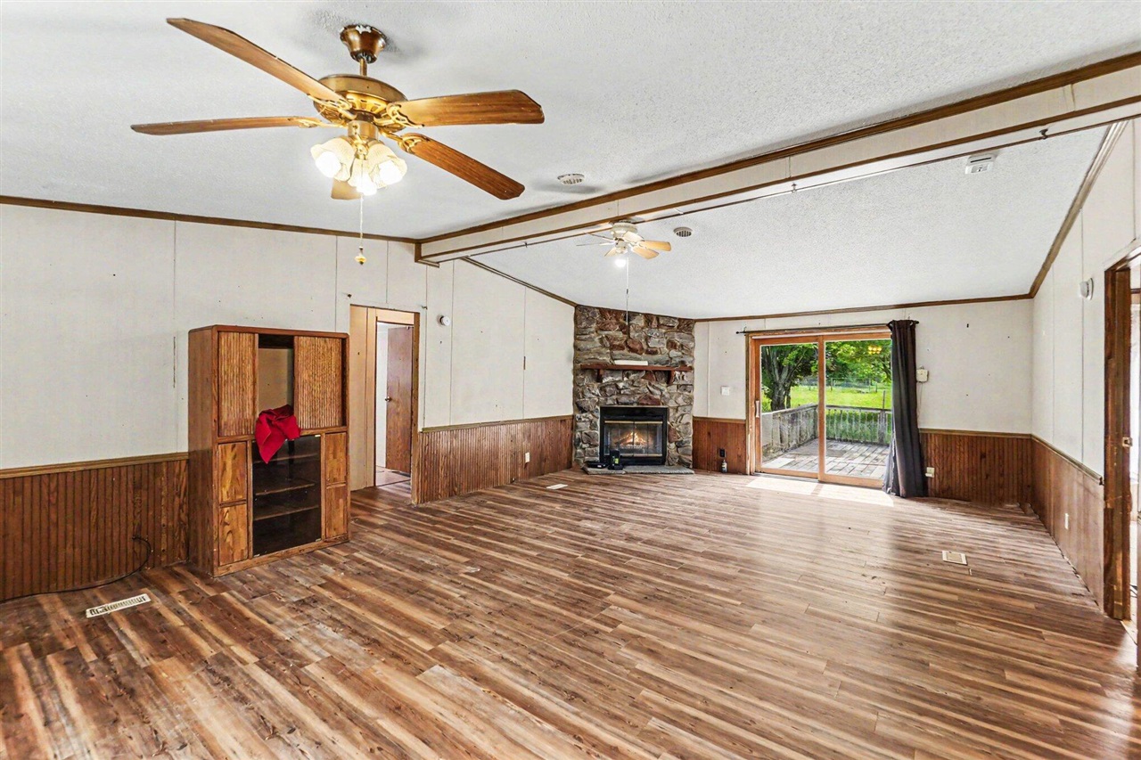 10967 S Hawkins Road Property Photo 15