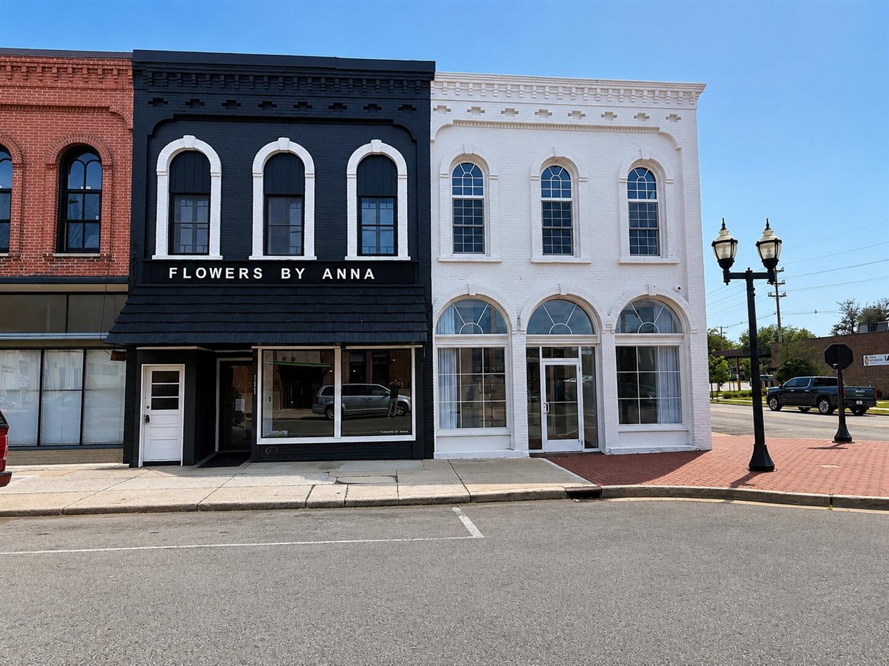111 Commercial Street Property Photo 2
