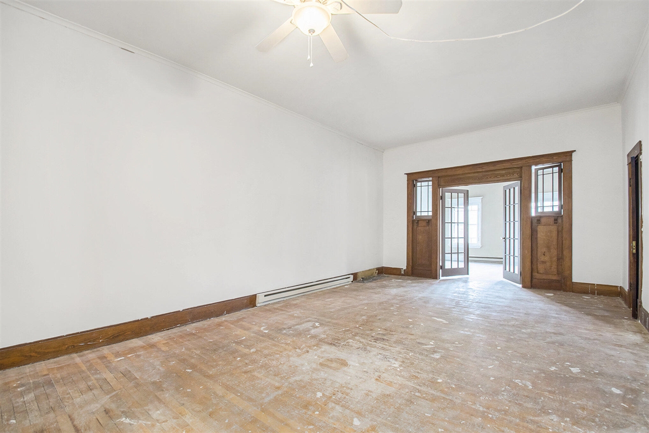 111 Commercial Street Property Photo 25