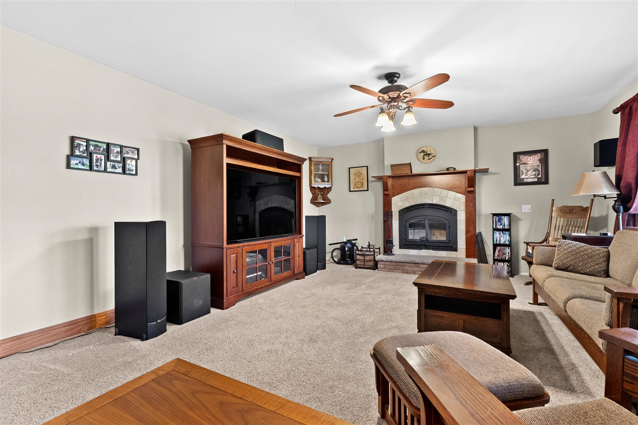 13124 A Drive Property Photo 3