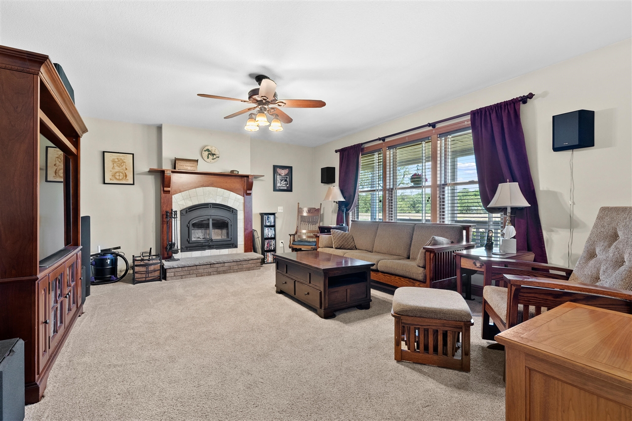 13124 A Drive Property Photo 4