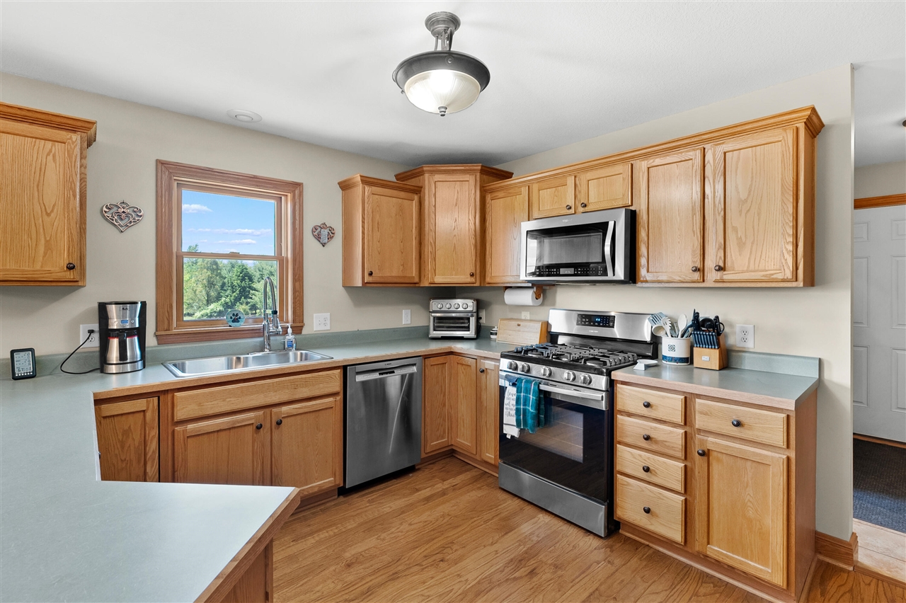 13124 A Drive Property Photo 10