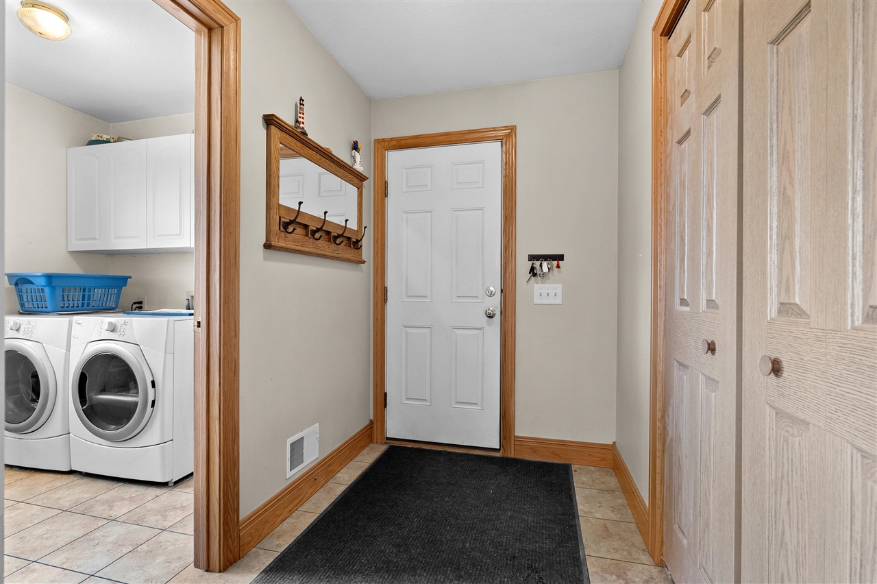 13124 A Drive Property Photo 14