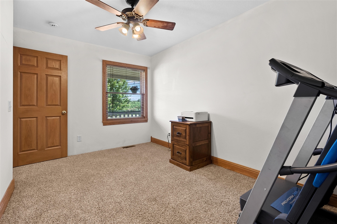 13124 A Drive Property Photo 16