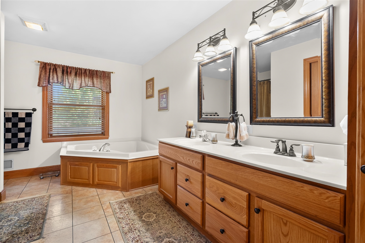 13124 A Drive Property Photo 21