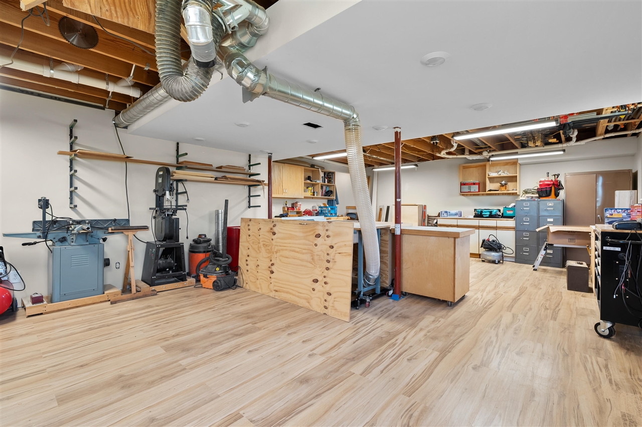 13124 A Drive Property Photo 32