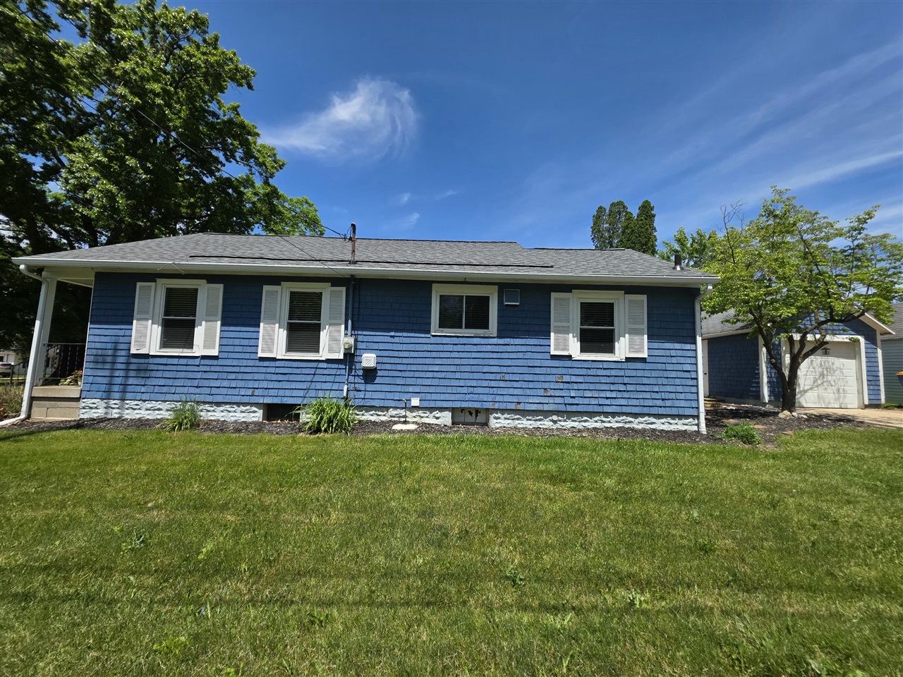 1406 Covell Avenue Property Photo 2