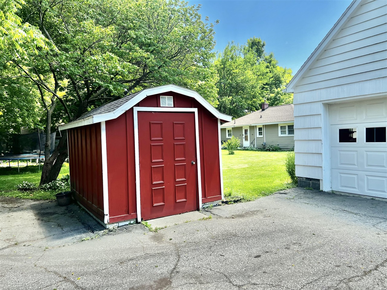 101 N Jackson Street Property Photo 13