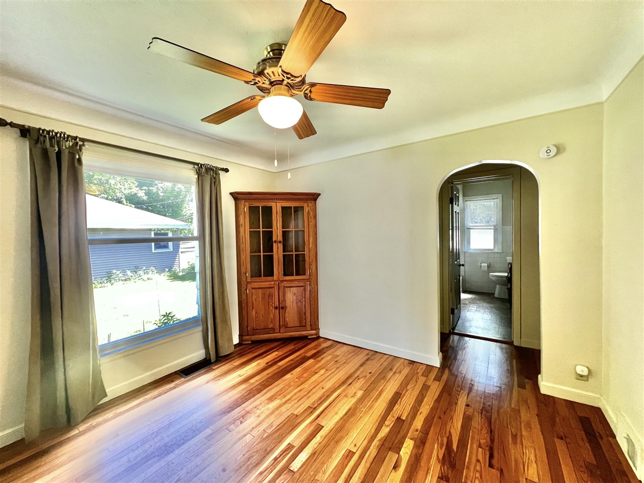 101 N Jackson Street Property Photo 26