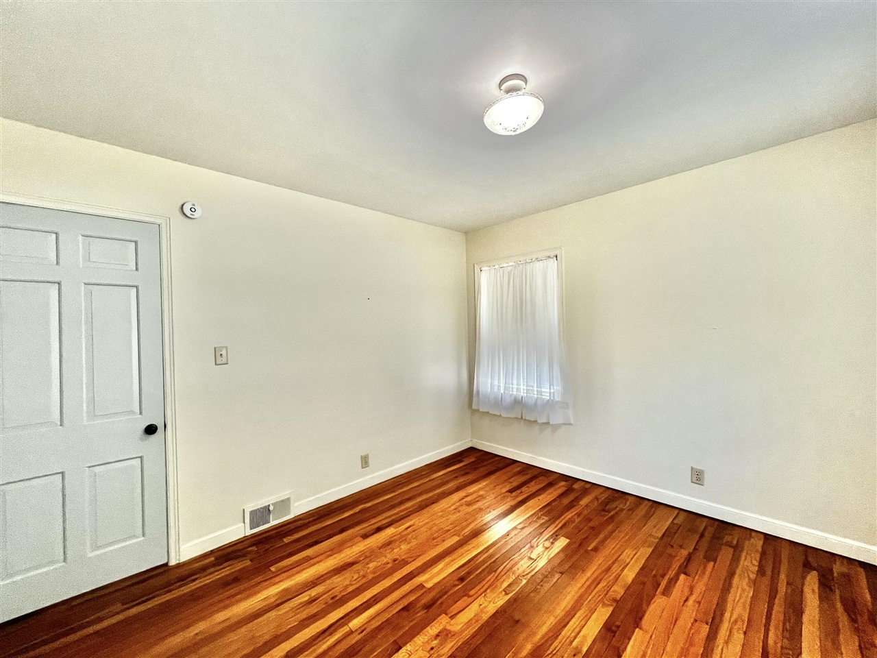 101 N Jackson Street Property Photo 29