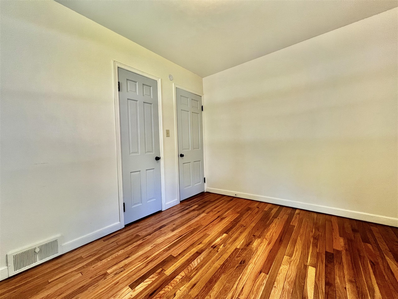 101 N Jackson Street Property Photo 30