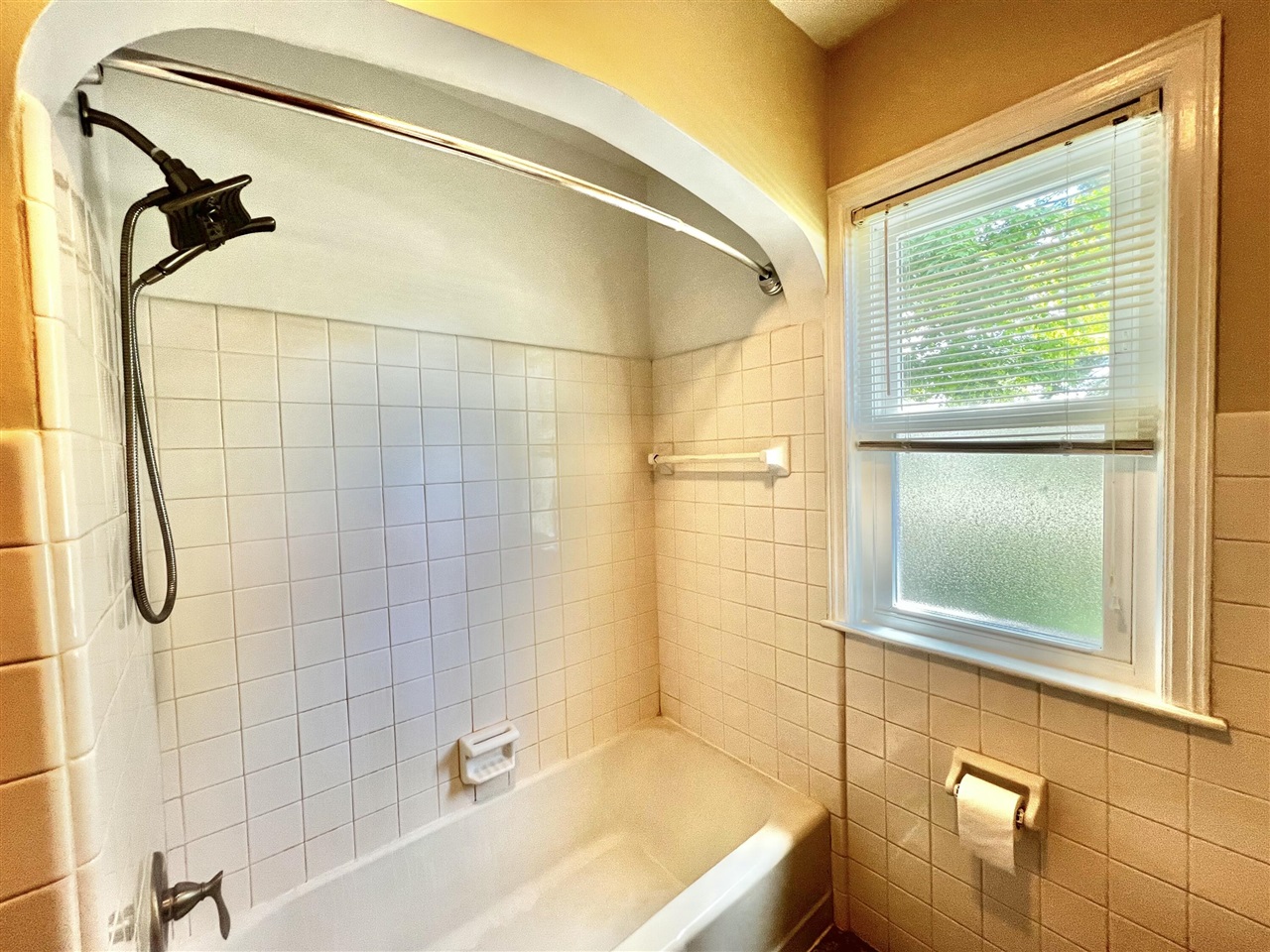 101 N Jackson Street Property Photo 36