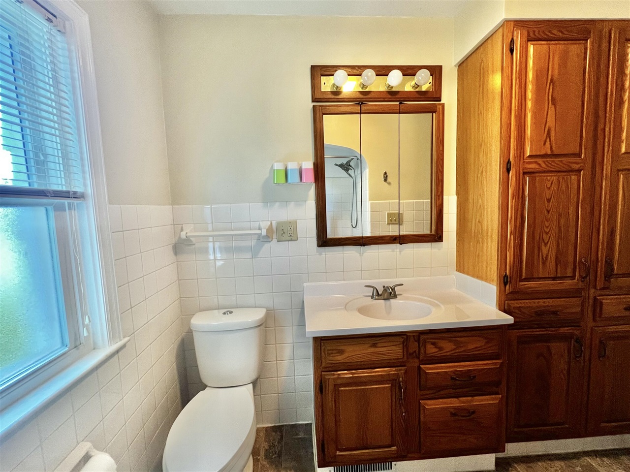101 N Jackson Street Property Photo 38