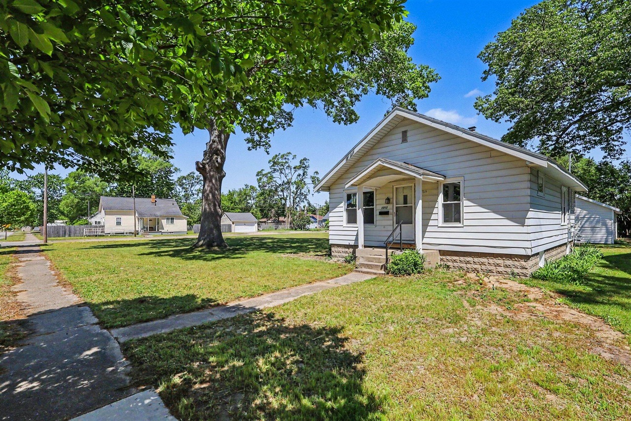 1312 Catherine Avenue Property Photo 2