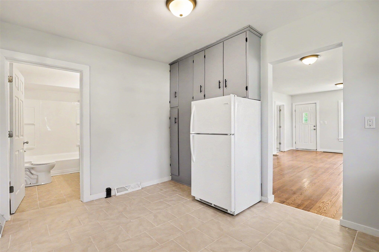 1312 Catherine Avenue Property Photo 7