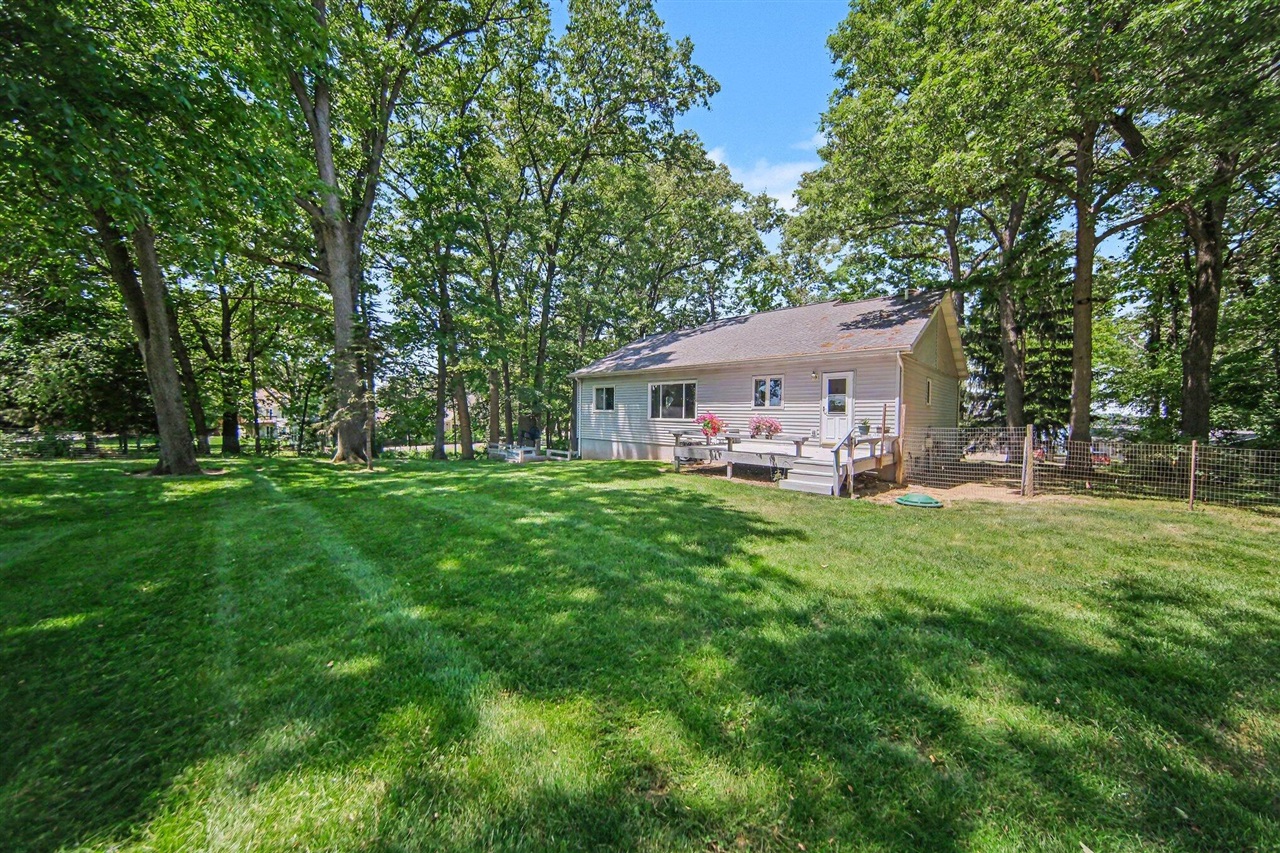 12895 Kelley Road Property Photo 7