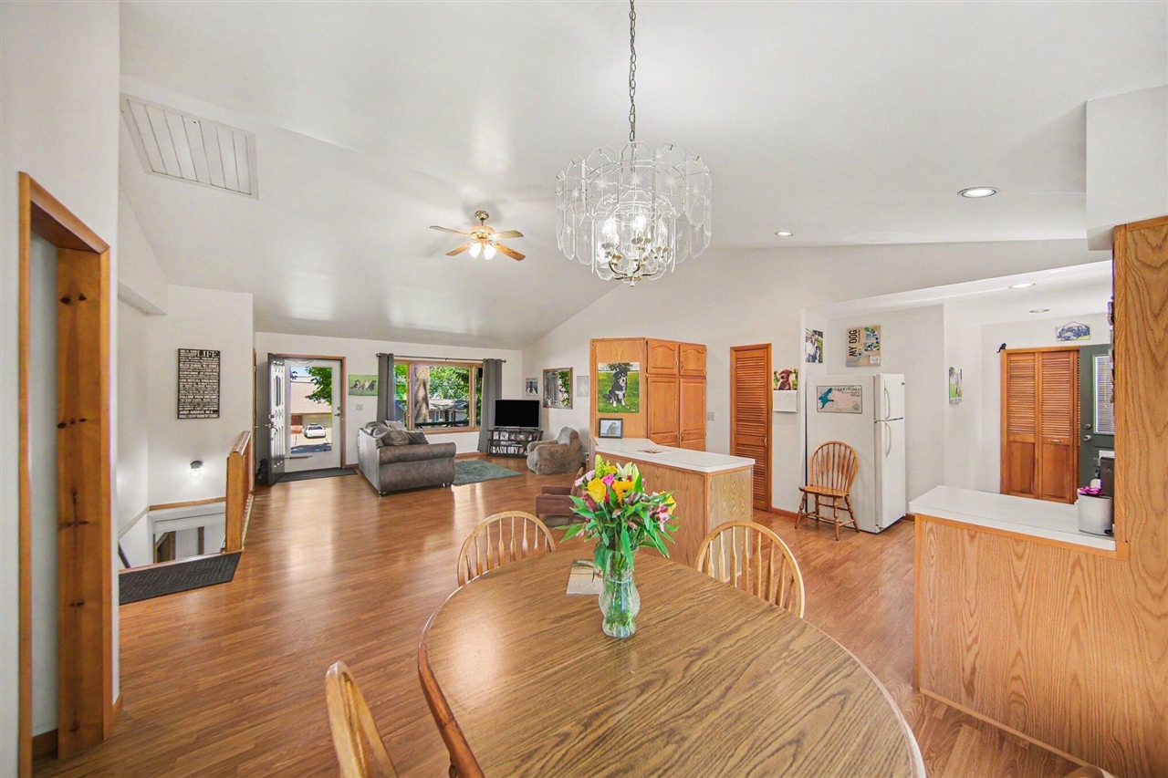 12895 Kelley Road Property Photo 11