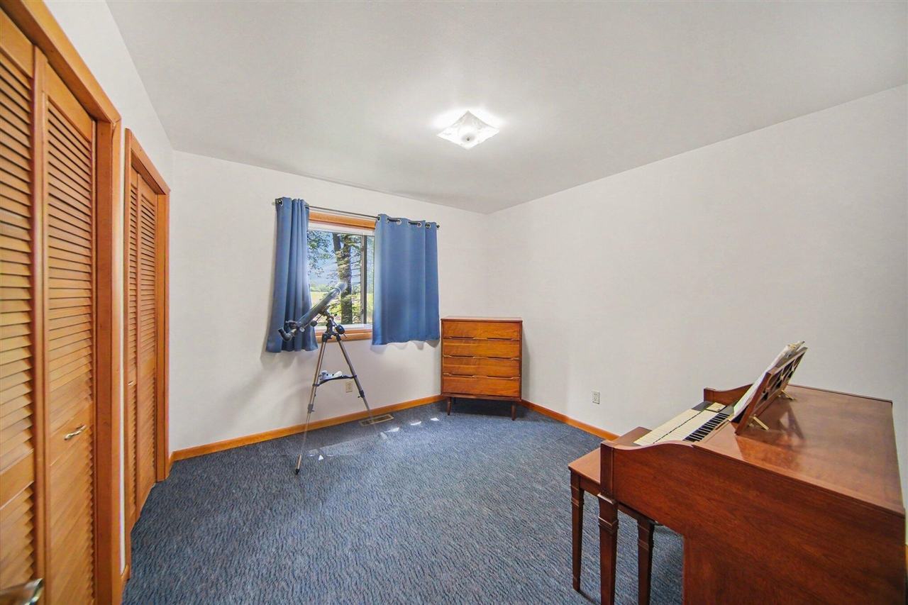 12895 Kelley Road Property Photo 18