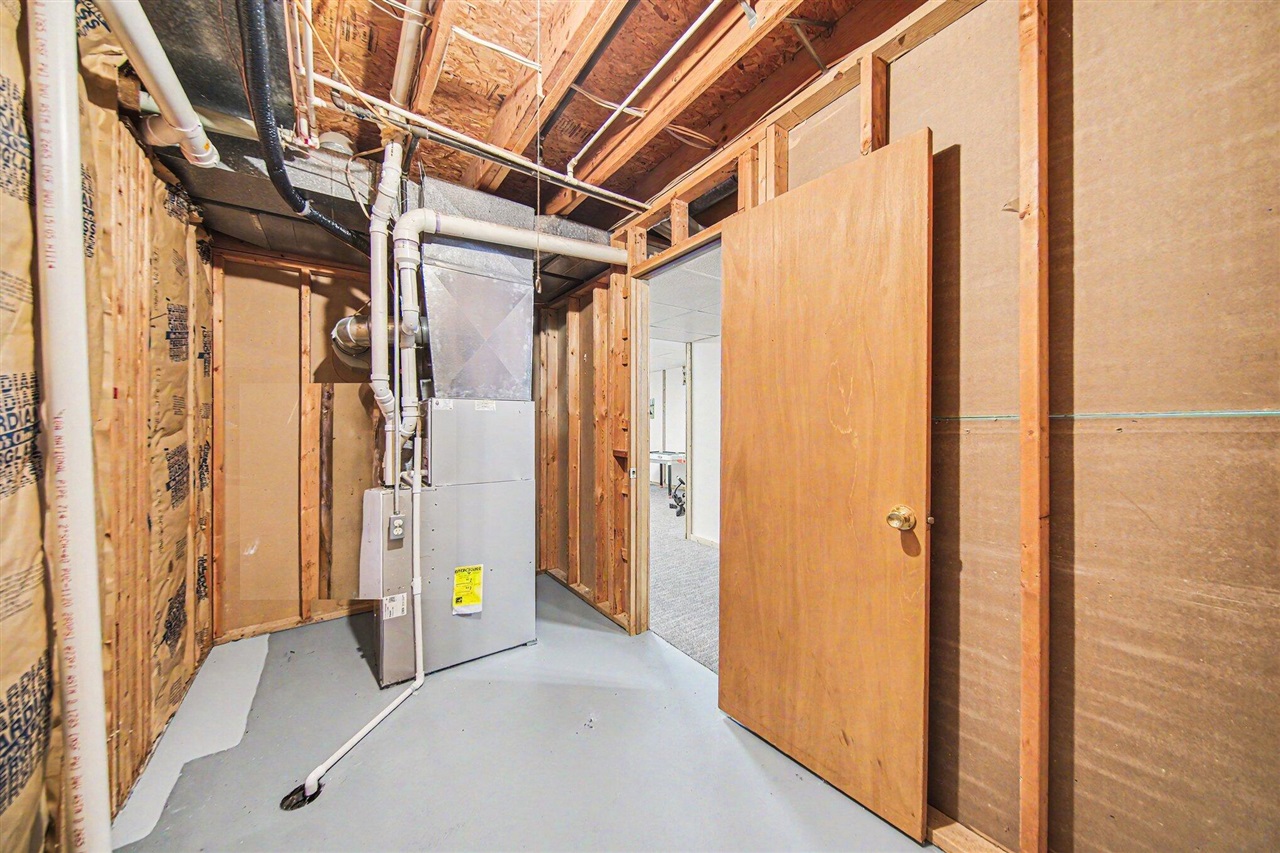 12895 Kelley Road Property Photo 27